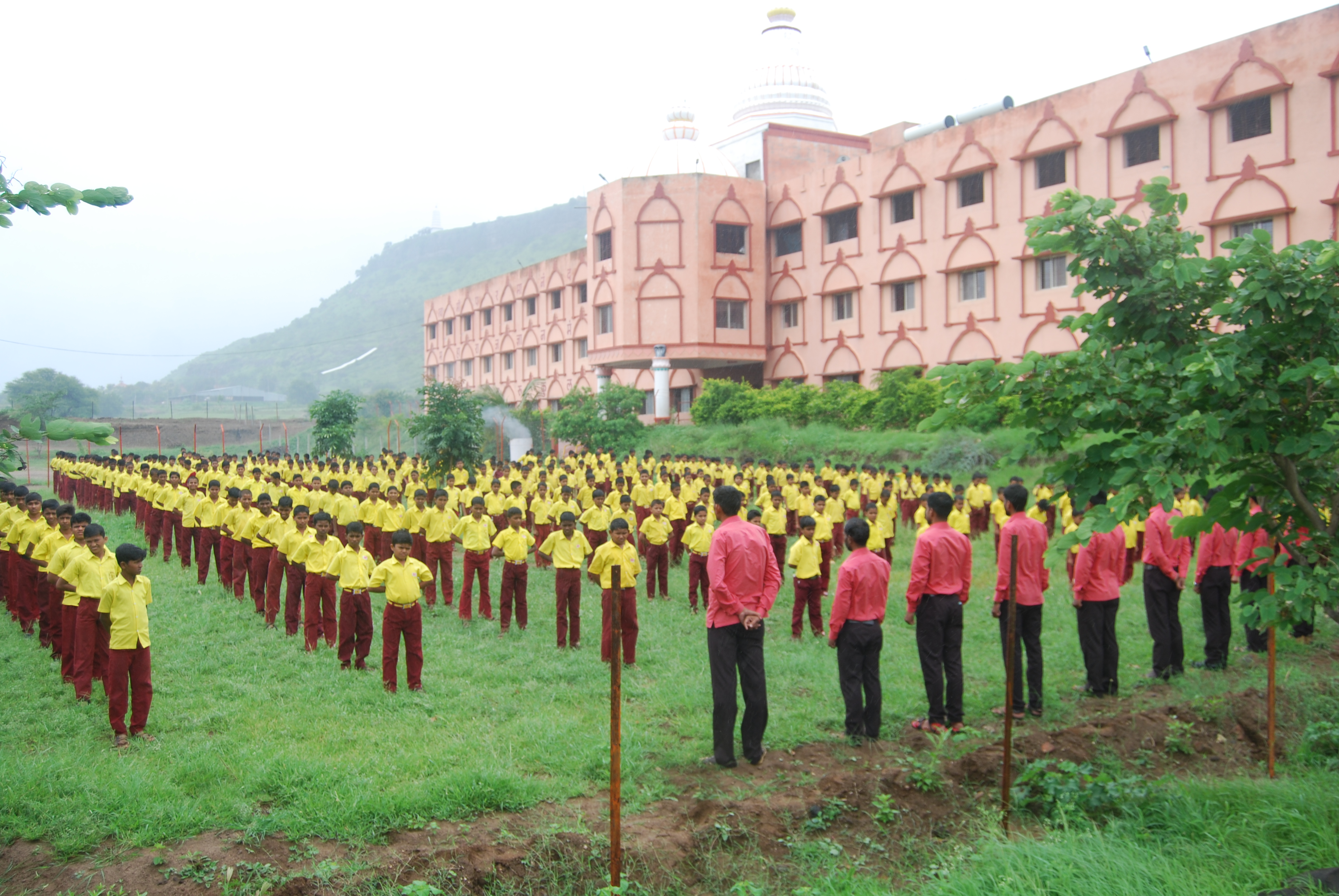 श्री स्वामी परमानंदगिरिजी महराज गुरूकुल